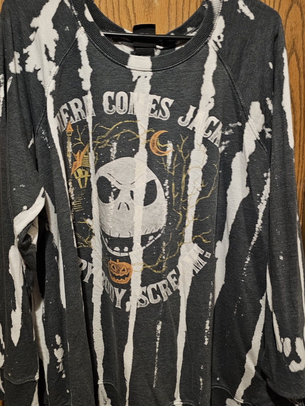 torrid Black & White Nightmare Before Christmas Skull Tie-Dye Sweatshirt